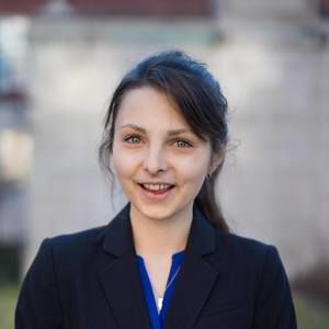 Meet your Posher, Claire